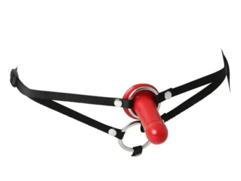 Ménage à Trois Strap On